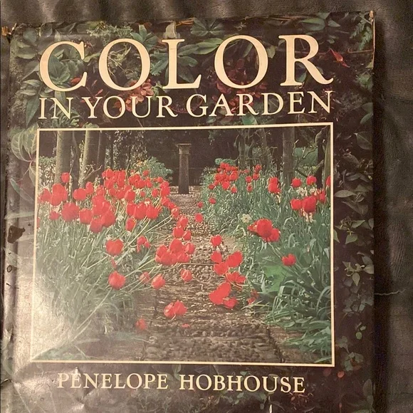 Gardening book - Picture 1 of 7